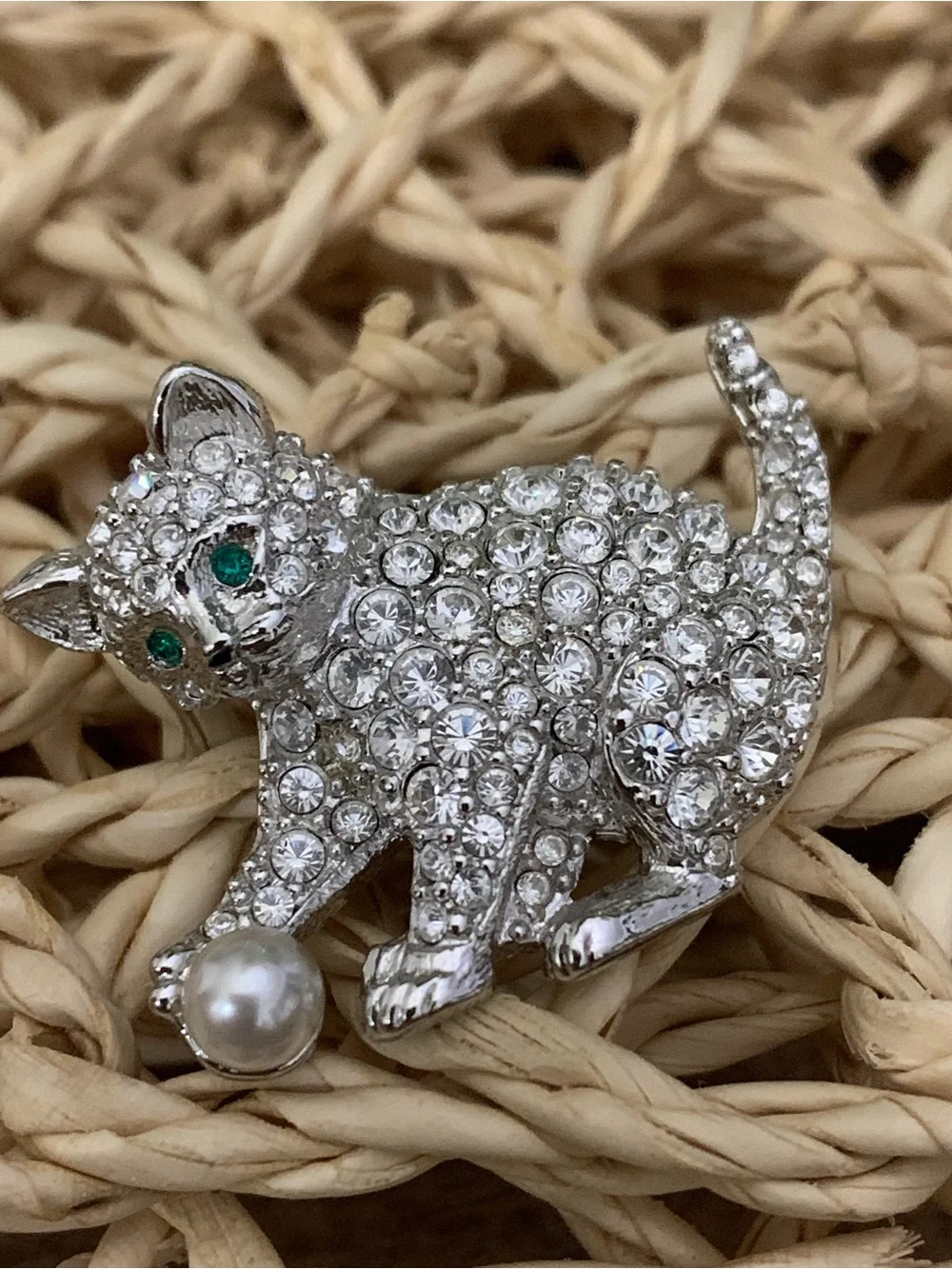 Swarovski Silver Crystal Kitten Cat Brooch with Pearl Accent